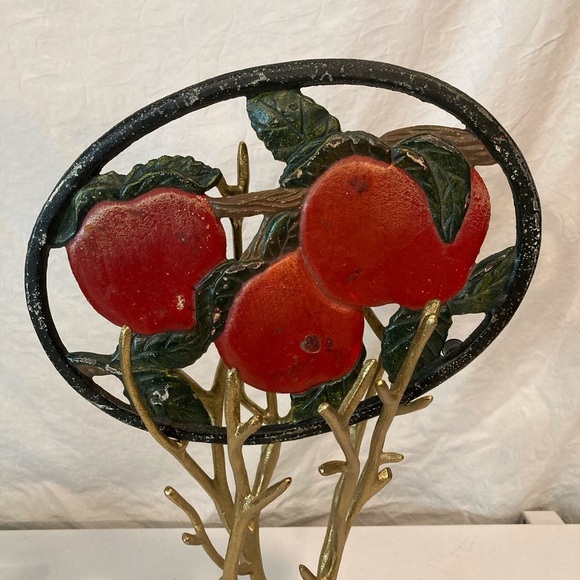 Unbranded Fall Apple Cast Iron Trivet Or Wall Hanging Vintage Apple Design - Picture 1 of 12